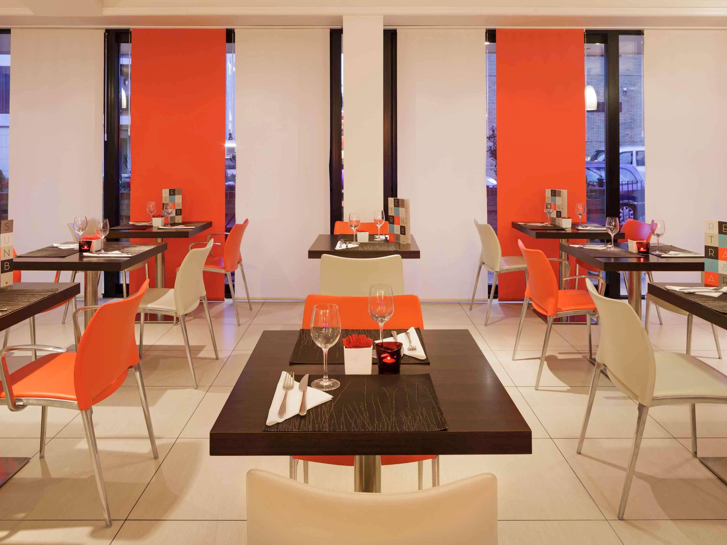 Ibis London Docklands Canary Wharf Exterior photo